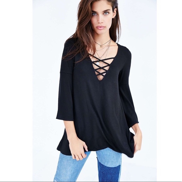 Ecote Tops - Ecoté Bonita Plunge Tunic Top
